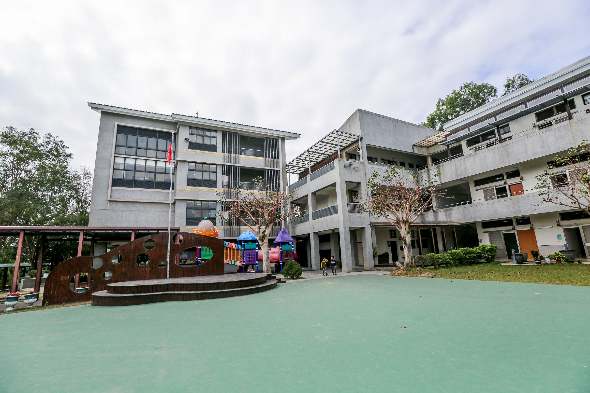 東海大學附屬小學部教學大樓-宮源營建營造建築作品